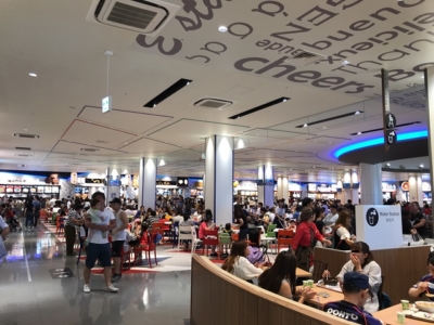 EXPOCITYのフードコート
